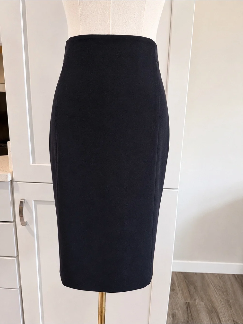 Ann Taylor Navy Pencil Skirt 2 Career Office Business Stretch Lined Classic